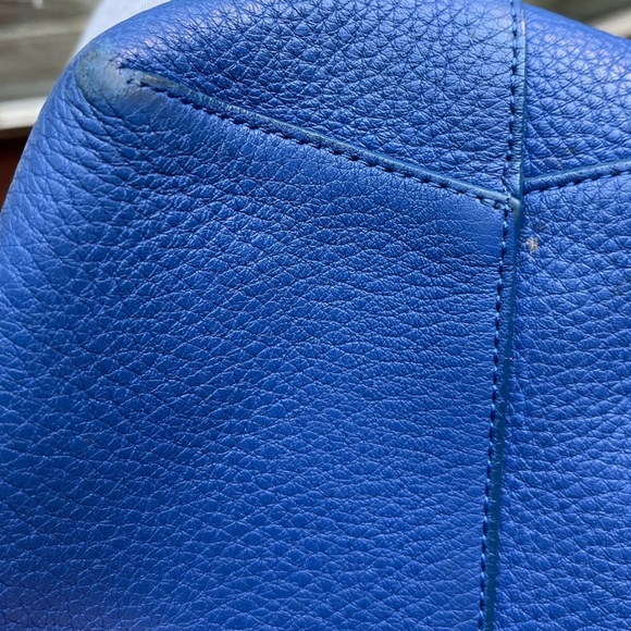 Mansur Gavriel Large Pebble Leather Bucket Bag with Detachable Coin Purse - Picture 7 of 12